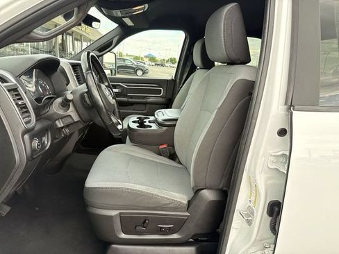 Used 2024 RAM 2500 Big Horn AWD/4WD image 11