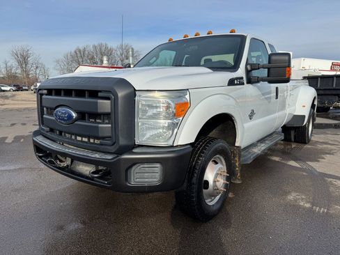 Used 2016 Ford F350 XL w/ Power Equipment Group image 1