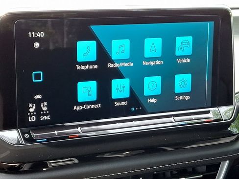 Certified 2025 Volkswagen Atlas Cross Sport SE w/ Black Wheel Package AWD/4WD image 17