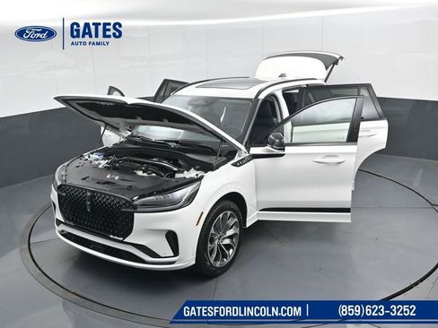 New 2026 Lincoln Aviator AWD image 60