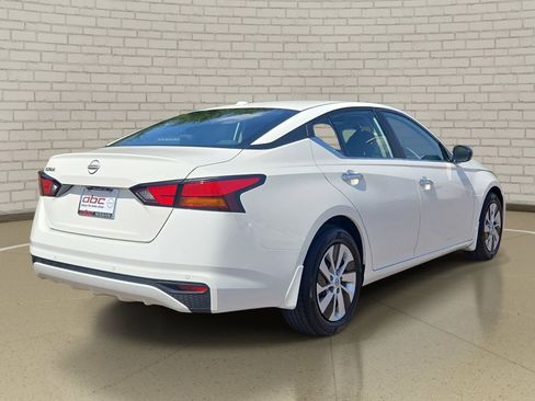 Certified 2025 Nissan Altima 2.5 S FWD image 5