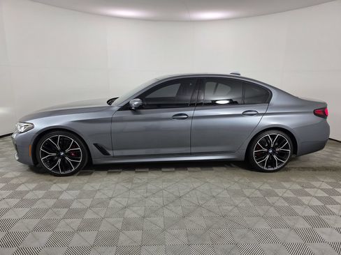 Used 2021 BMW 530i w/ M Sport Package RWD image 4