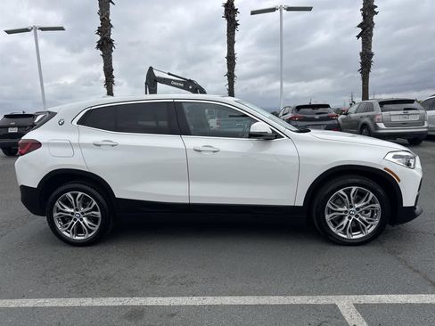 Used 2022 BMW X2 xDrive28i w/ Convenience Package image 3