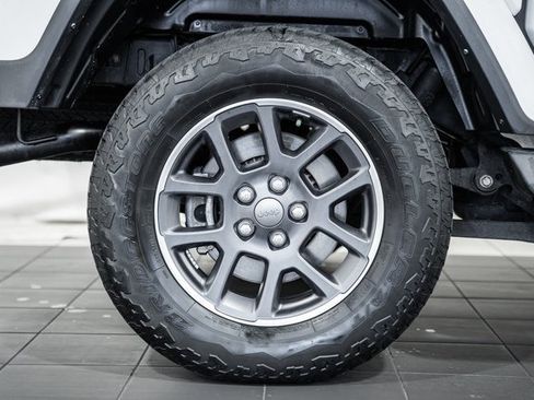 Used 2021 Jeep Gladiator Overland w/ Popular Equipment Package image 17