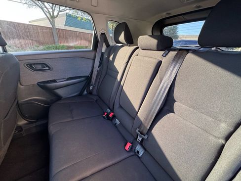 Used 2023 Nissan Rogue S FWD image 23