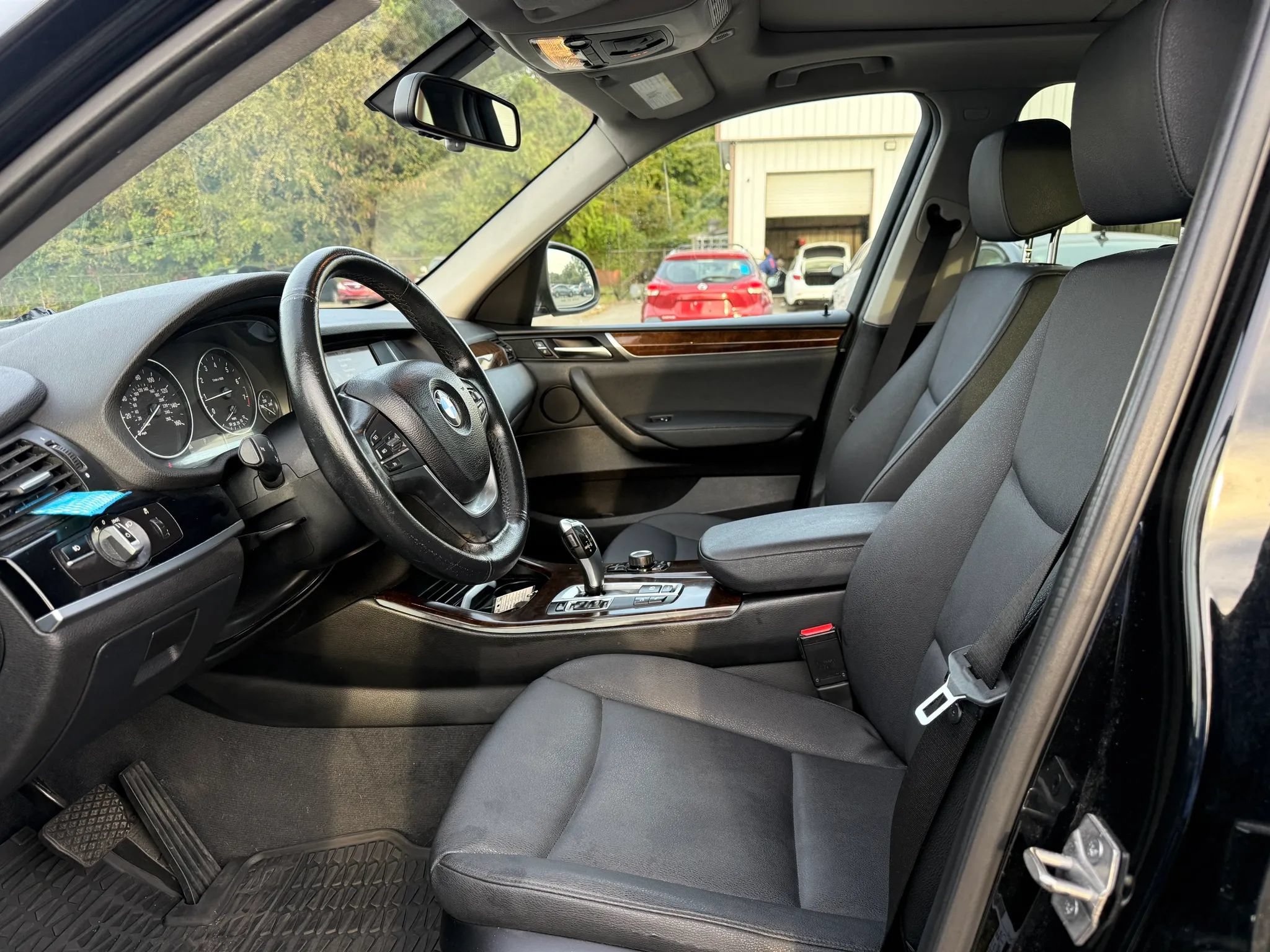 Used 2016 BMW X3 xDrive28i AWD/4WD image 2