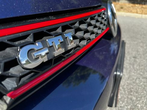 Used 2012 Volkswagen GTI 4-Door FWD image 13