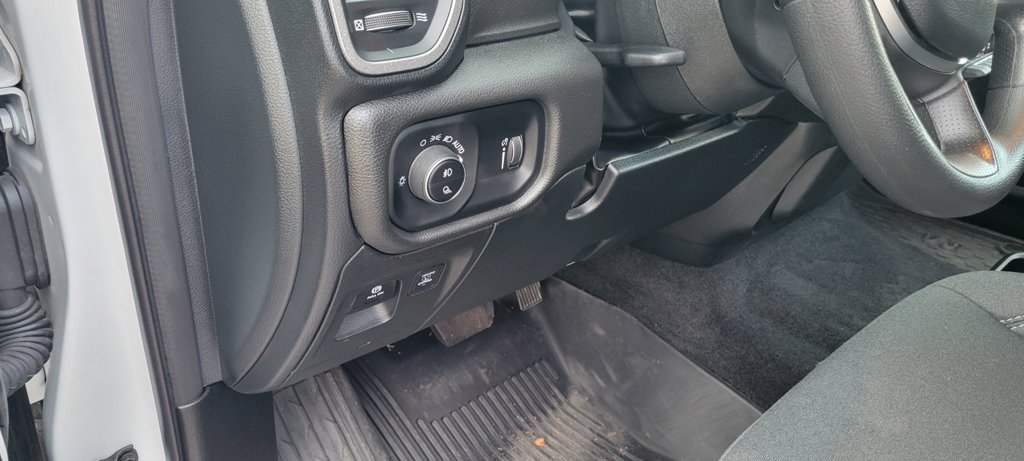 Used 2025 RAM 1500 Tradesman w/ Night Edition AWD/4WD image 12
