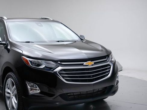 Used 2020 Chevrolet Equinox Premier AWD/4WD image 10