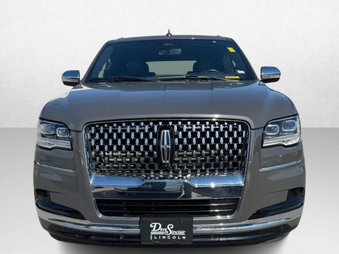 Used 2022 Lincoln Navigator Black Label image 2