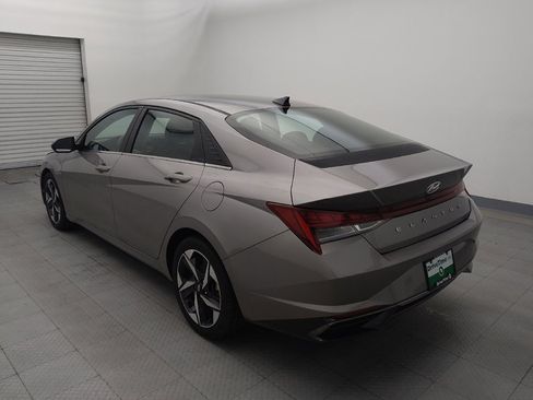 Used 2021 Hyundai Elantra Limited w/ Cargo Package FWD image 5