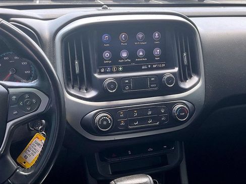 Used 2020 Chevrolet Colorado LT RWD image 10