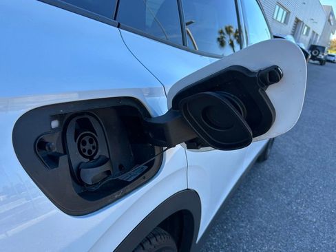 Used 2021 Volkswagen ID.4 Pro S image 45