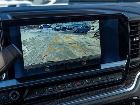 Used 2025 Chevrolet Silverado 1500 LT image 20