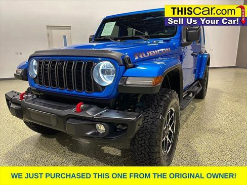 Used 2024 Jeep Wrangler Unlimited Rubicon image 3