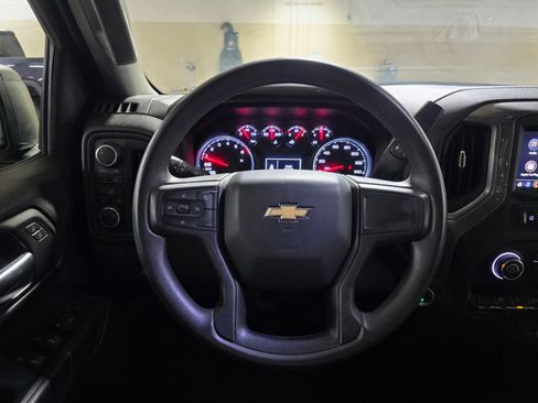 Used 2023 Chevrolet Silverado 1500 Custom AWD/4WD image 19