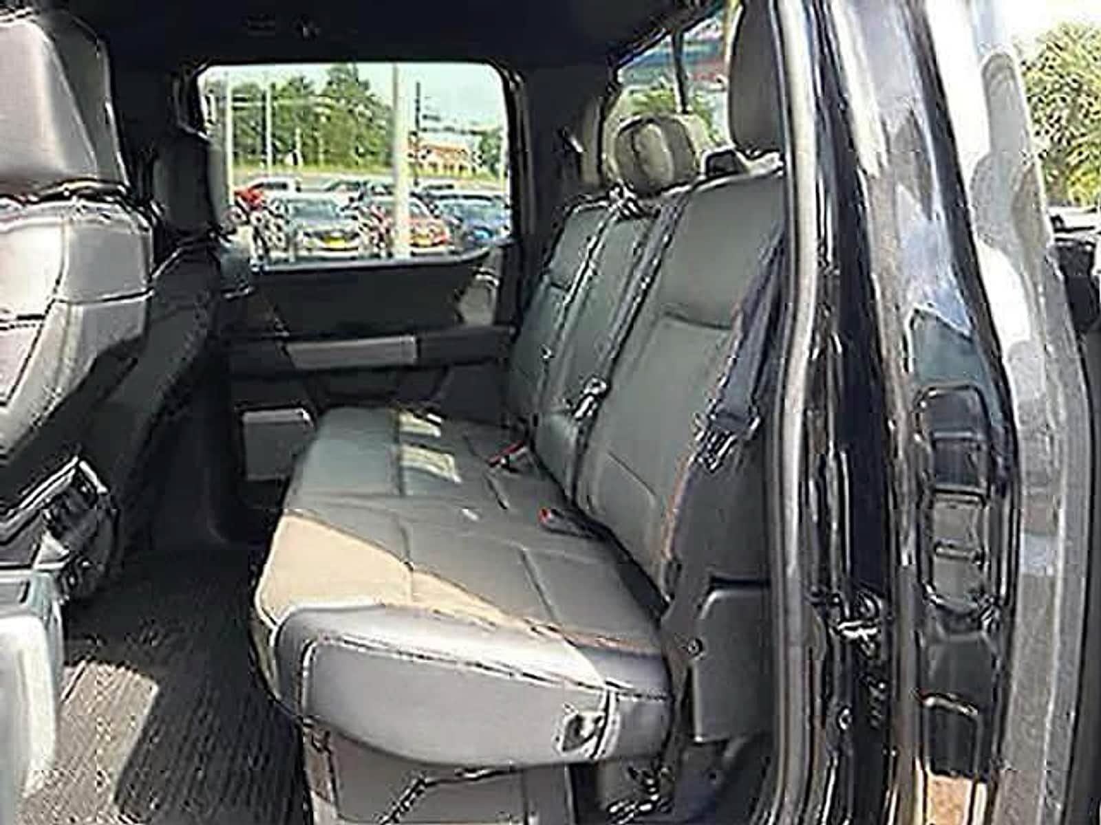 Used 2025 Ford F150 Lariat w/ Equipment Group 502A High AWD/4WD image 19