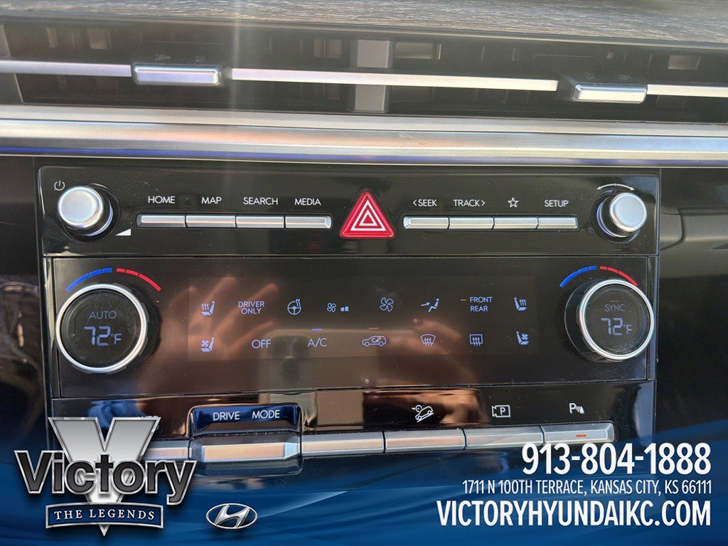 Used 2024 Hyundai Santa Fe Limited FWD image 18