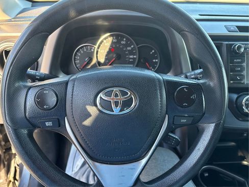 Used 2016 Toyota RAV4 LE AWD/4WD image 20