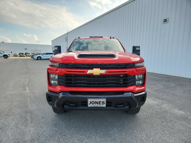 Used 2024 Chevrolet Silverado 2500 Custom w/ Custom Value Package AWD/4WD image 4