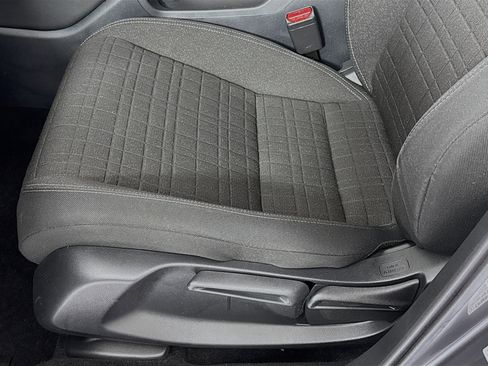 Certified 2023 Honda HR-V LX image 18