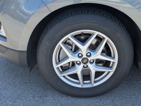 Used 2024 Ford Edge SEL AWD/4WD image 12