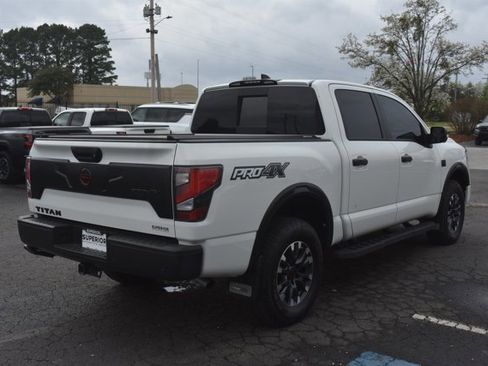 Used 2024 Nissan Titan PRO-4X w/ Pro-4x Convenience Package image 5