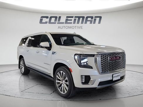 Used 2023 GMC Yukon XL Denali image 7