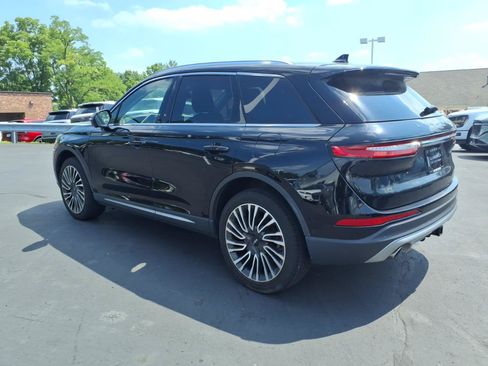 Used 2022 Lincoln Corsair Reserve w/ Towing Package AWD/4WD image 5