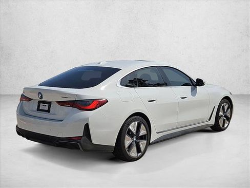 Used 2025 BMW i4 eDrive40 w/ Premium Package image 5