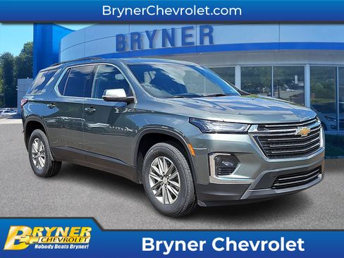 Used 2023 Chevrolet Traverse LT AWD/4WD image 1