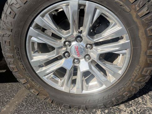 Certified 2024 GMC Sierra 1500 Denali w/ Technology Package AWD/4WD image 4