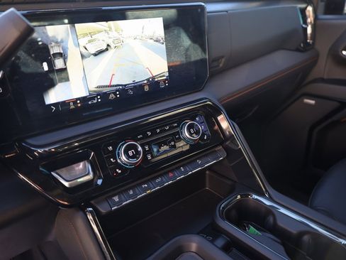 Used 2024 GMC Sierra 3500 AT4 w/ AT4 Premium Plus Package image 15