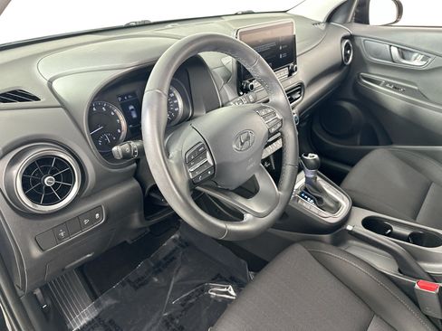 Used 2023 Hyundai Kona SEL w/ Convenience Package FWD image 9