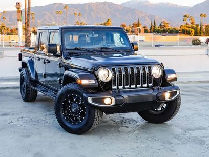 Certified 2023 Jeep Gladiator Overland w/ Popular Equipment Package