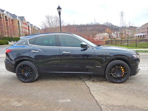 Used 2018 Maserati Levante S GranSport image 10
