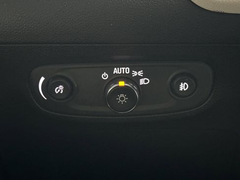 Certified 2023 Buick Encore GX Preferred w/ Cold Weather Comfort Package image 35