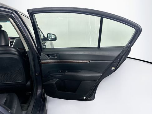 Used 2014 Subaru Legacy 2.5i Limited image 29