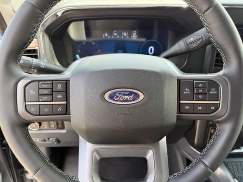 Used 2025 Ford F250 Lariat w/ Lariat Ultimate Package AWD/4WD image 13