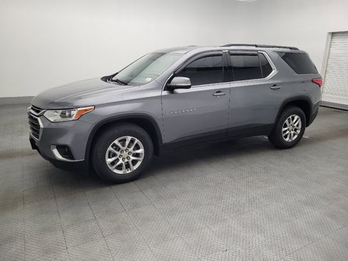 Used 2019 Chevrolet Traverse LT image 2