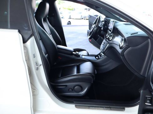 Used 2016 Mercedes-Benz CLA 250 image 37