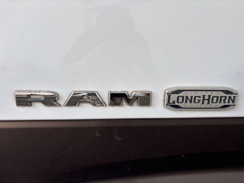 Used 2022 RAM 2500 Limited AWD/4WD image 16