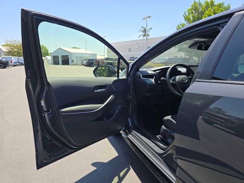 Certified 2024 Toyota Corolla SE w/ SE Premium Package FWD image 20