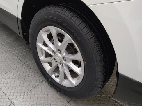 Used 2020 Chevrolet Equinox LS w/ LS Convenience Package image 31