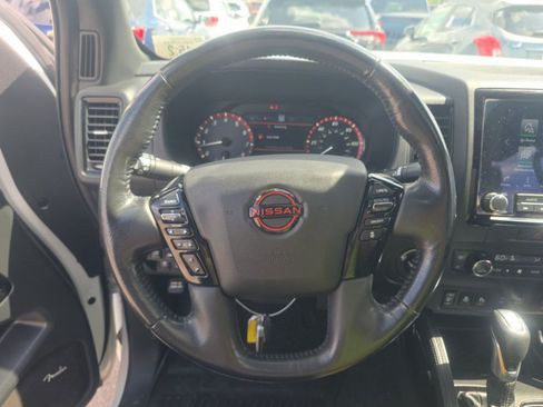 Used 2022 Nissan Frontier PRO-4X w/ Pro-4X Premium Package AWD/4WD image 5