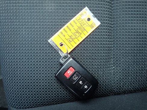 Certified 2017 Toyota RAV4 XLE image 30