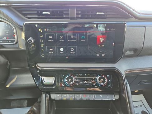 Used 2023 GMC Sierra 1500 AT4 w/ Technology Package image 24