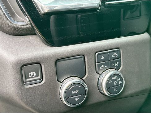 Used 2024 GMC Sierra 1500 SLT RWD image 21