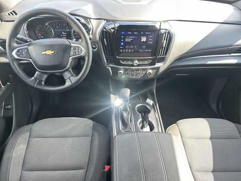 Used 2023 Chevrolet Traverse LT AWD/4WD image 18