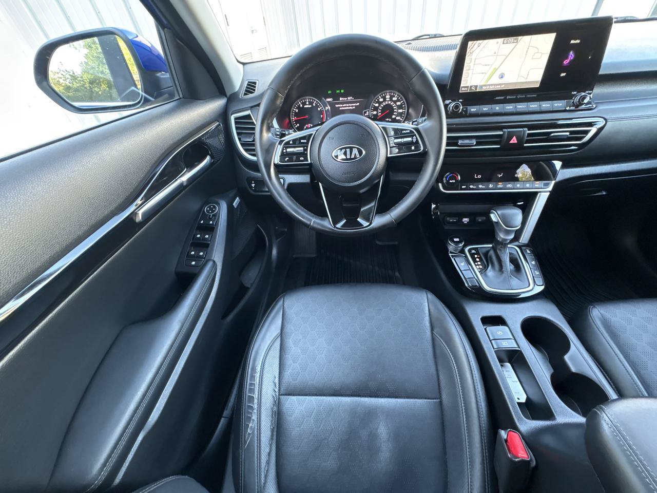 Used 2021 Kia Seltos SX AWD/4WD image 3